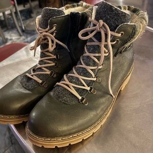 Rieker Black Leather Fur-Lined Boots